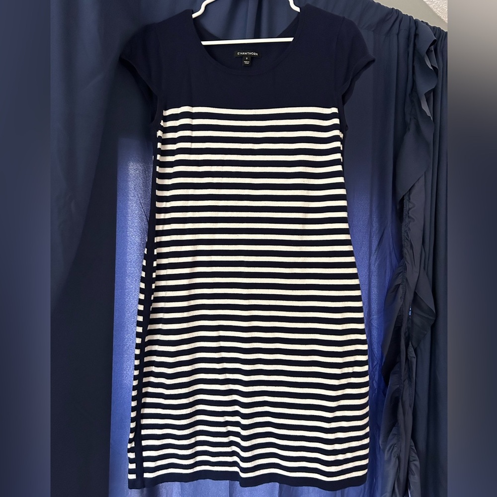 41 Hawthorn Sweater Dress, size M